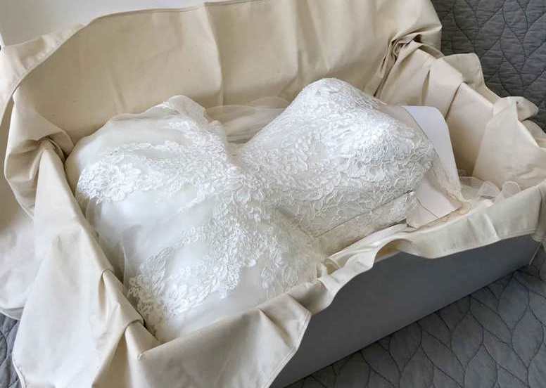 5 tips to transport your wedding dress without wrinkling it